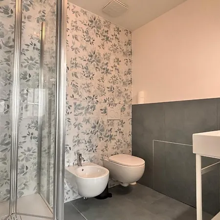 Quarto em Acomodações Particulares 威尼斯mestre市中心新装修独立卫浴阳台双人房